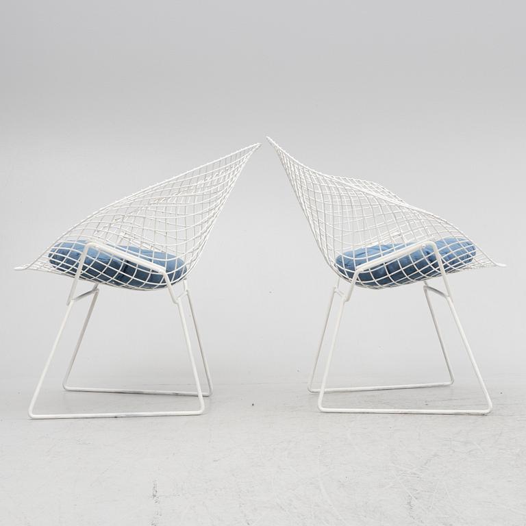 Harry Bertoia, a pair of "Diamond Chair", second half of the 20th century.