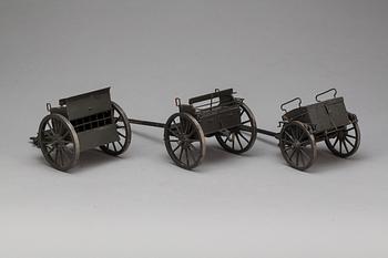 MILITÄRAVAGNAR, 3 ST, 1900-TALETS BÖRJAN.