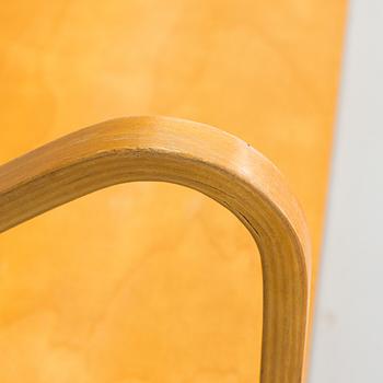 Alvar Aalto, vägghyllor, 2 st, modell 112A för O.Y. Huonekalu- ja Rakennustyötehdas A.B. 1900-talets mitt.