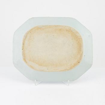 A blue and white Chinese porcelain charger and a bowl, Qing Dynasty, Qianlong (1736-95).