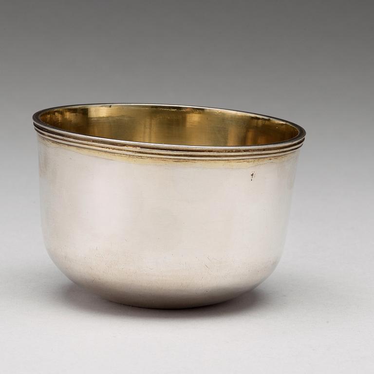 A Swedish 18th century parcel-gilt silver tumbler, mark of Andreas Reutz, Göteborg 1779.