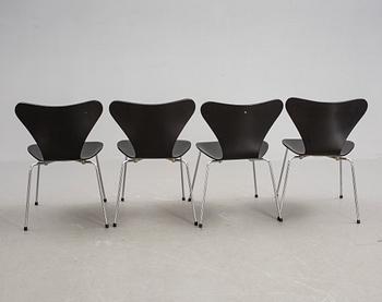 STOLAR, 4 st, "Sjuan", Arne Jacobsen och BORD, 1900-talets andra hälft.