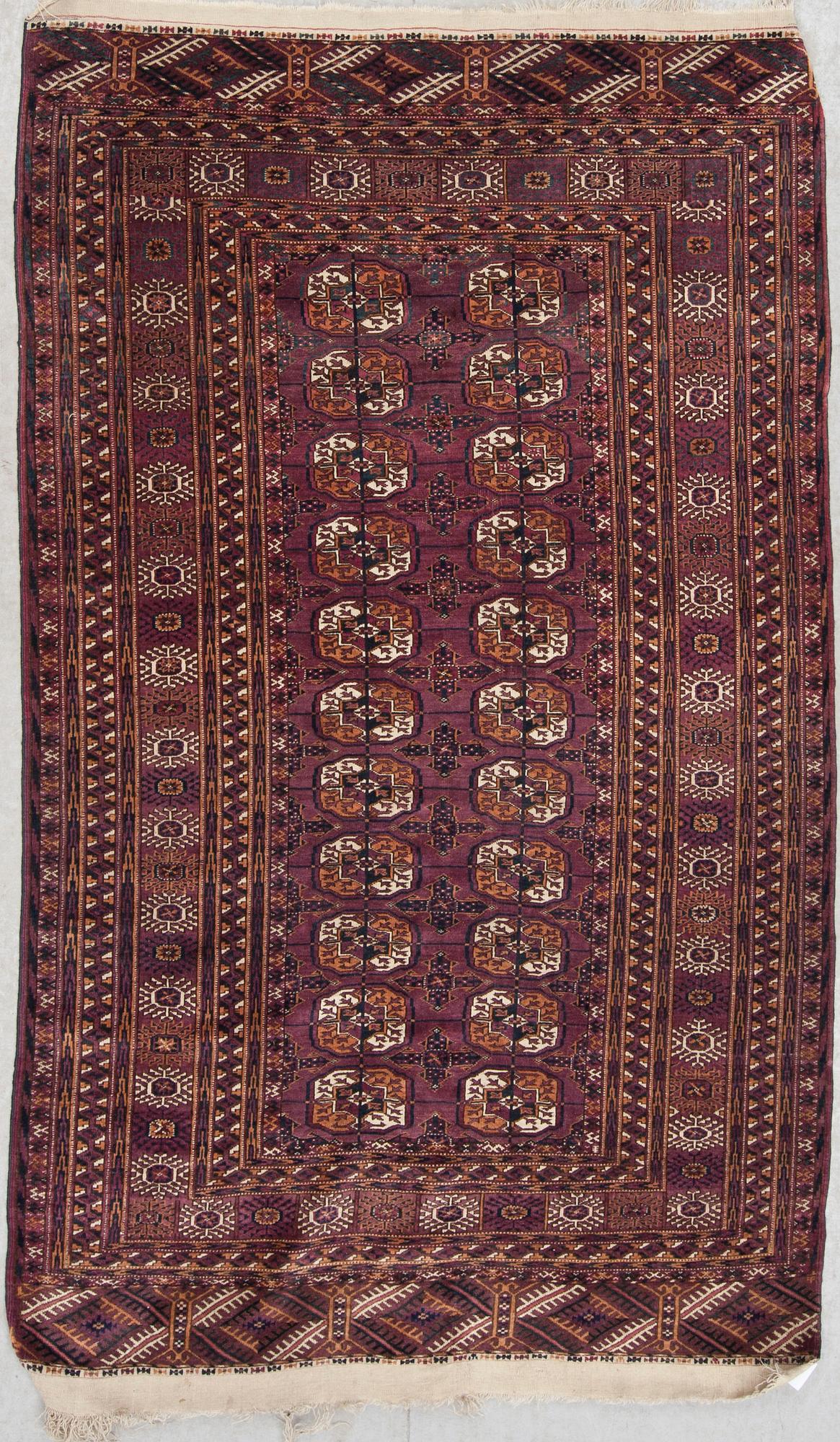 MATTA, semiantik, Tekke Bochara, ca 203 X 122 cm.