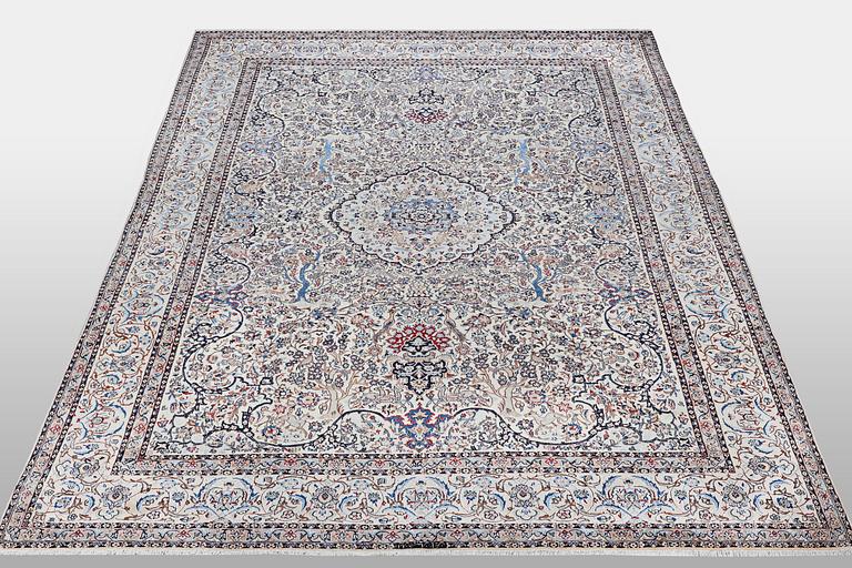 A carpet, Nain, 9 LAA, part silk, ca  484 x 335 cm.
