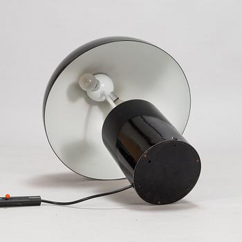 Vico Magistretti, pöytävalaisin, "Atollo", Oluce. Muotoiltu 1977.