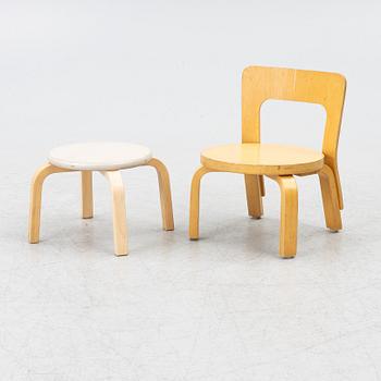 Alvar Aalto, barnstolar, 4 st + 2 pallar, Artek, Finland.