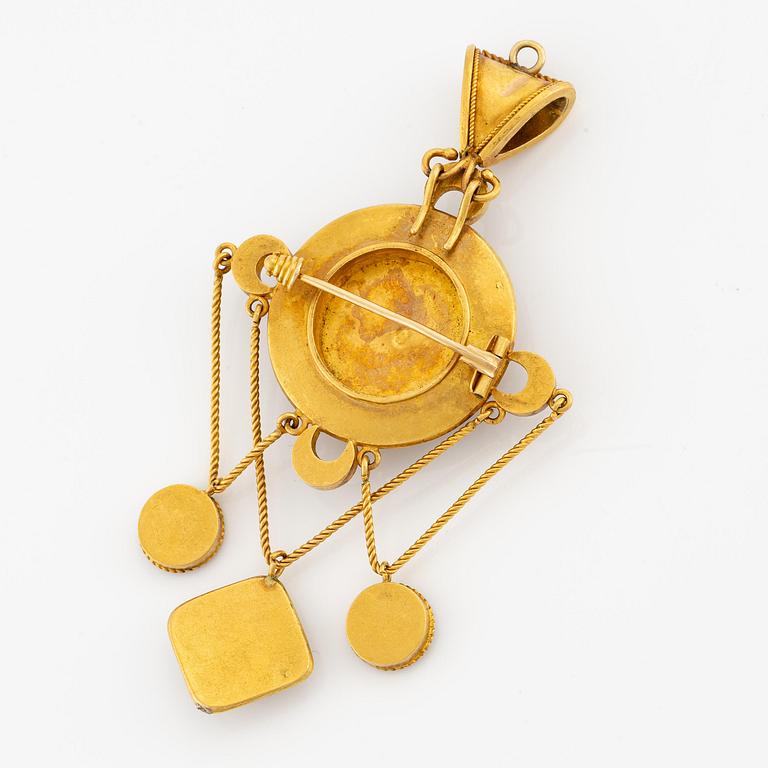 Ett hänge och ett par örhängen 18K guld med mikromosaiker, 1800-tal.