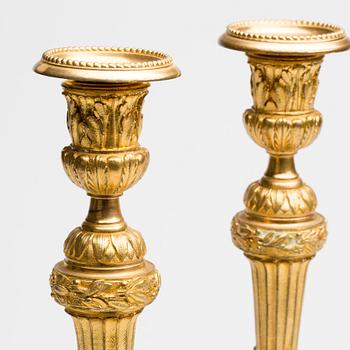LJUSSTAKAR, ett par, Louis XVI-stil, brons, 1800-tal.