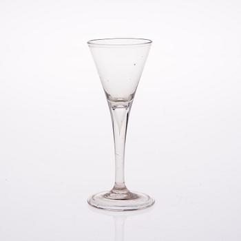 SPETSGLAS 1700-tal och BRÄNNVISKFLASKA, glas, 1800-tal.