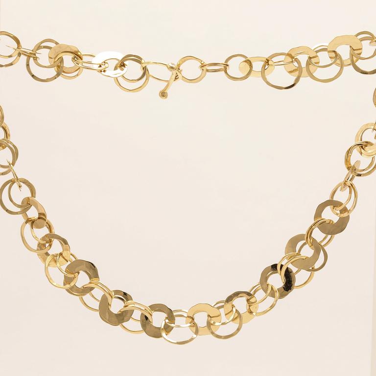 An 18K gold necklace by Cusi Italy.