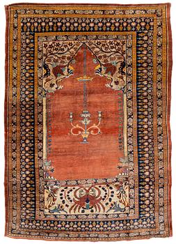 A rug, antique, silk Heriz, ca 166,5-170 cm x 116-120 cm.