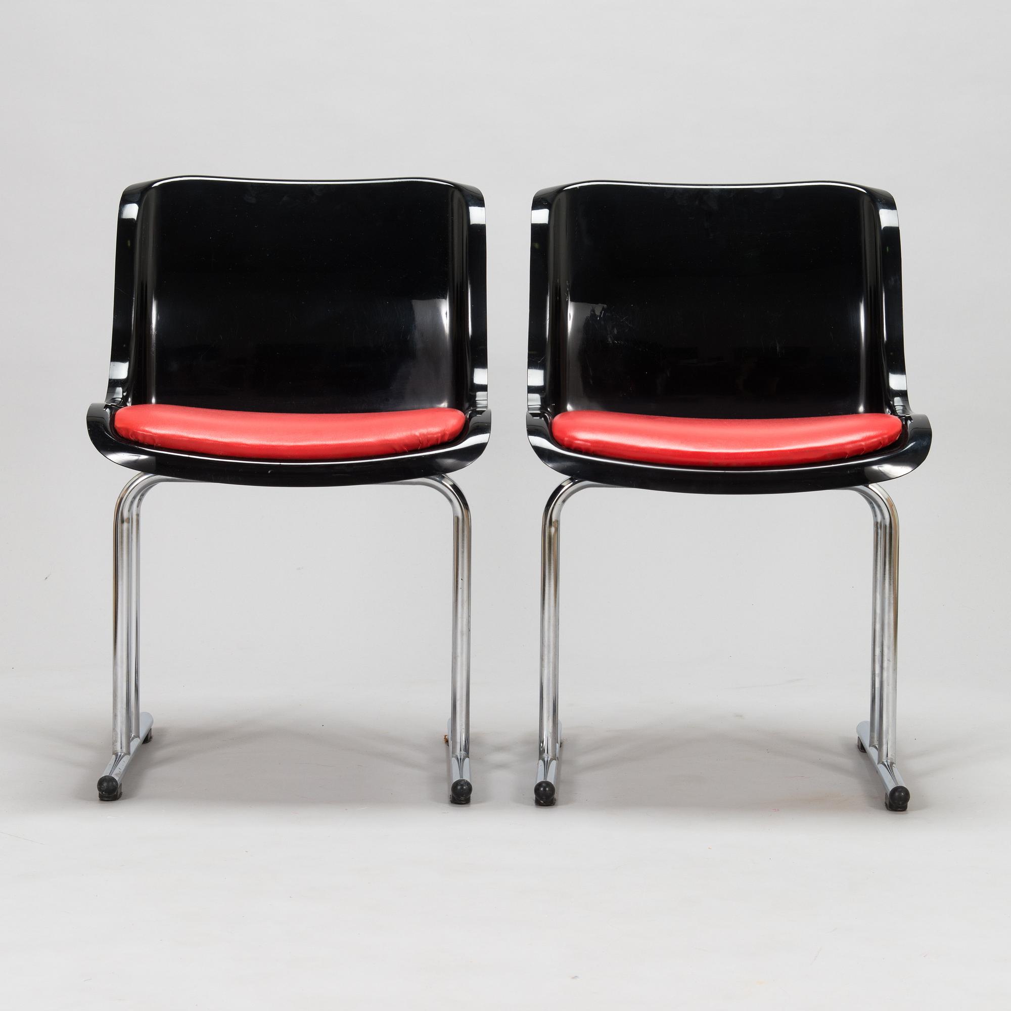 Yrjö Kukkapuro, tuoleja, 4 kpl, malli 3415, valmistaja Haimi, 1970-luku.