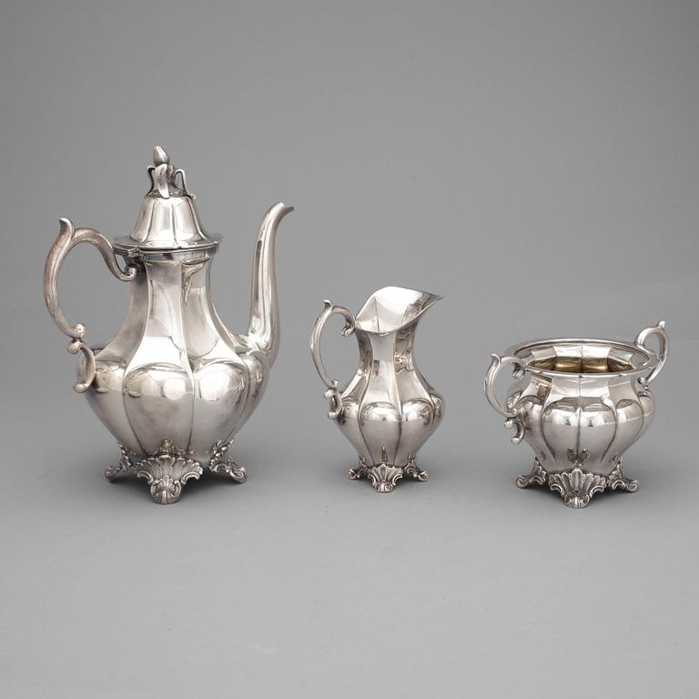 KAFFESERVIS, 3 delar, nysilver, nyrokoko, CG. Hallberg, Stockholm sent 1800-tal.