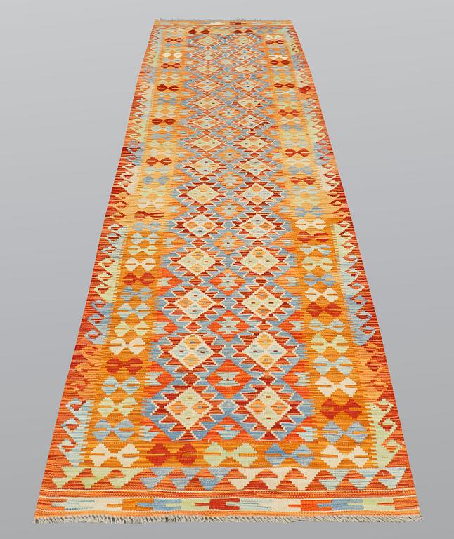 Gallerimatta, Kelim, ca 391 x 81 cm.
