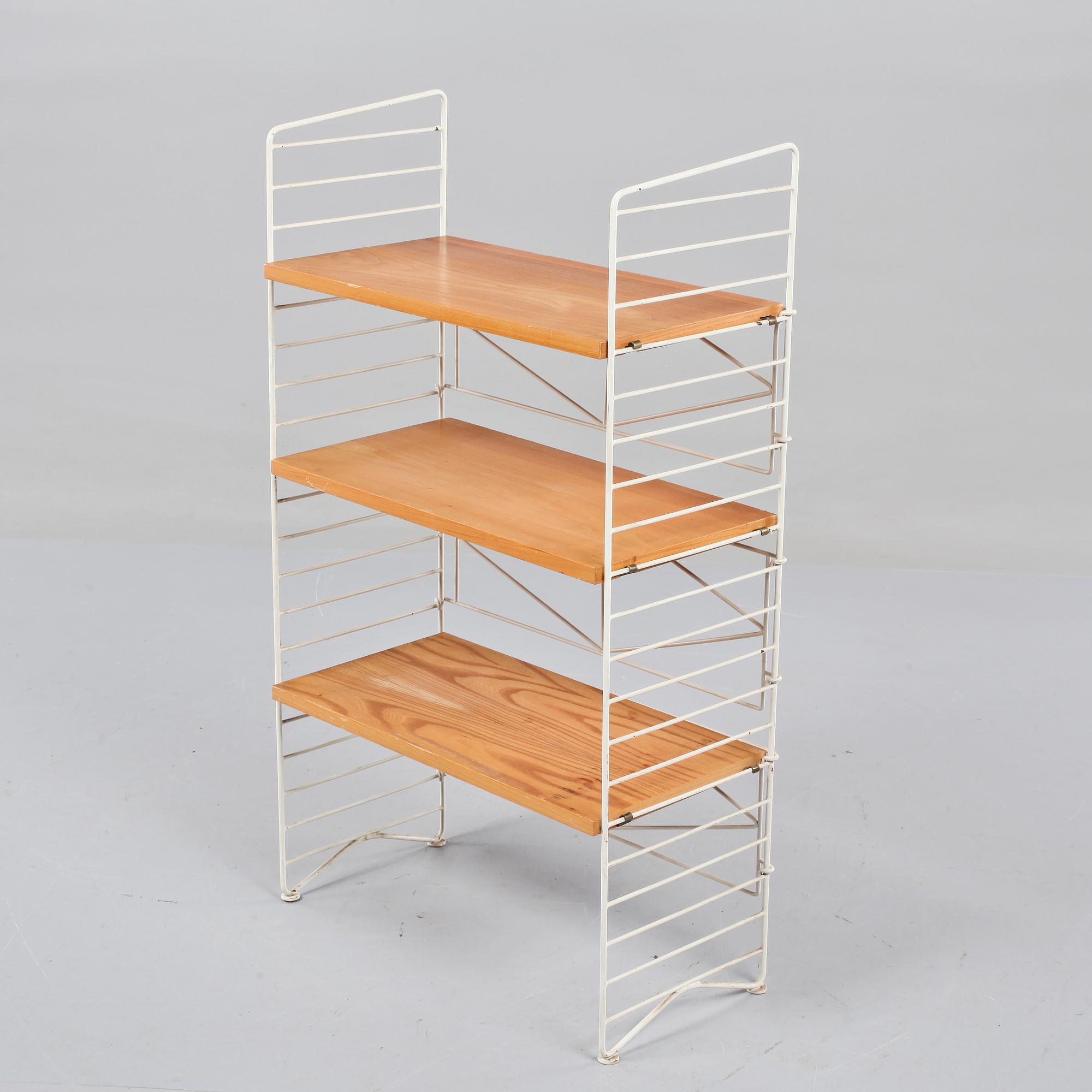 BOKHYLLA, String-modell, 1900-talets mitt.