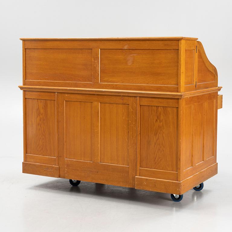 A Jugend roll-top desk, early 20th century.