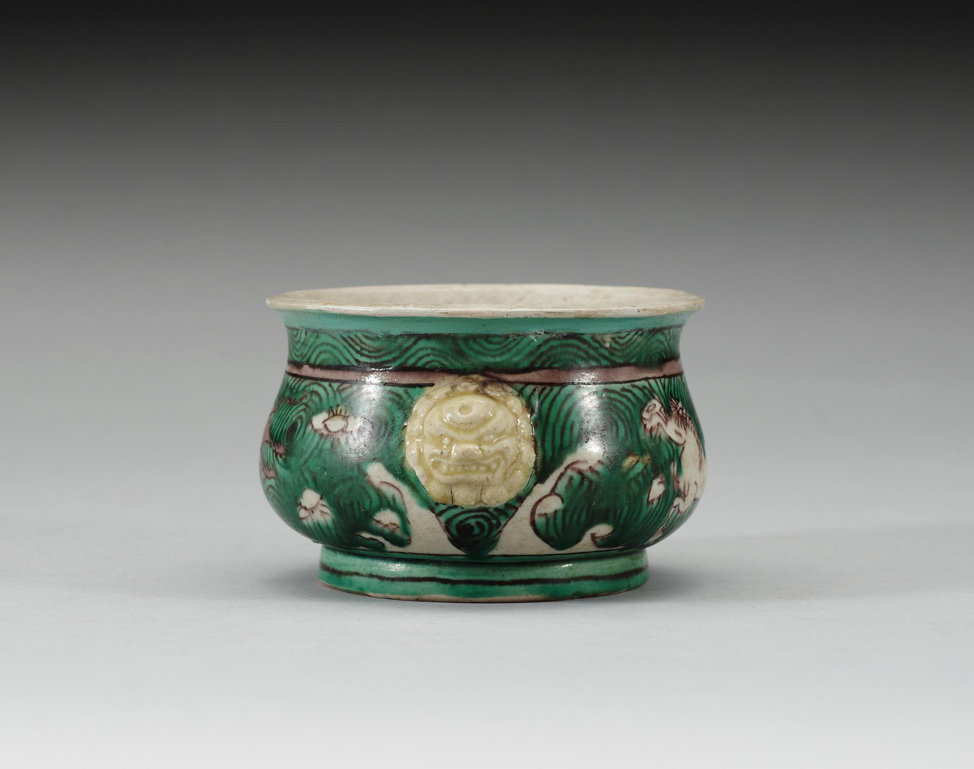 A Wucai censer, Qing dynasty, 17th Century.