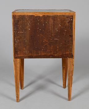 BYRÅ, gustaviansk stil, 1800-tal.