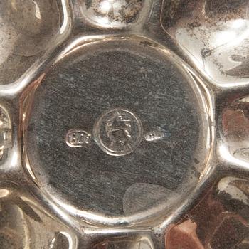 TESIL MED STÄLL, silver 800, skaft i ben, möjligen Italien 1900-talets första hälft. Tot. vikt 119 g.