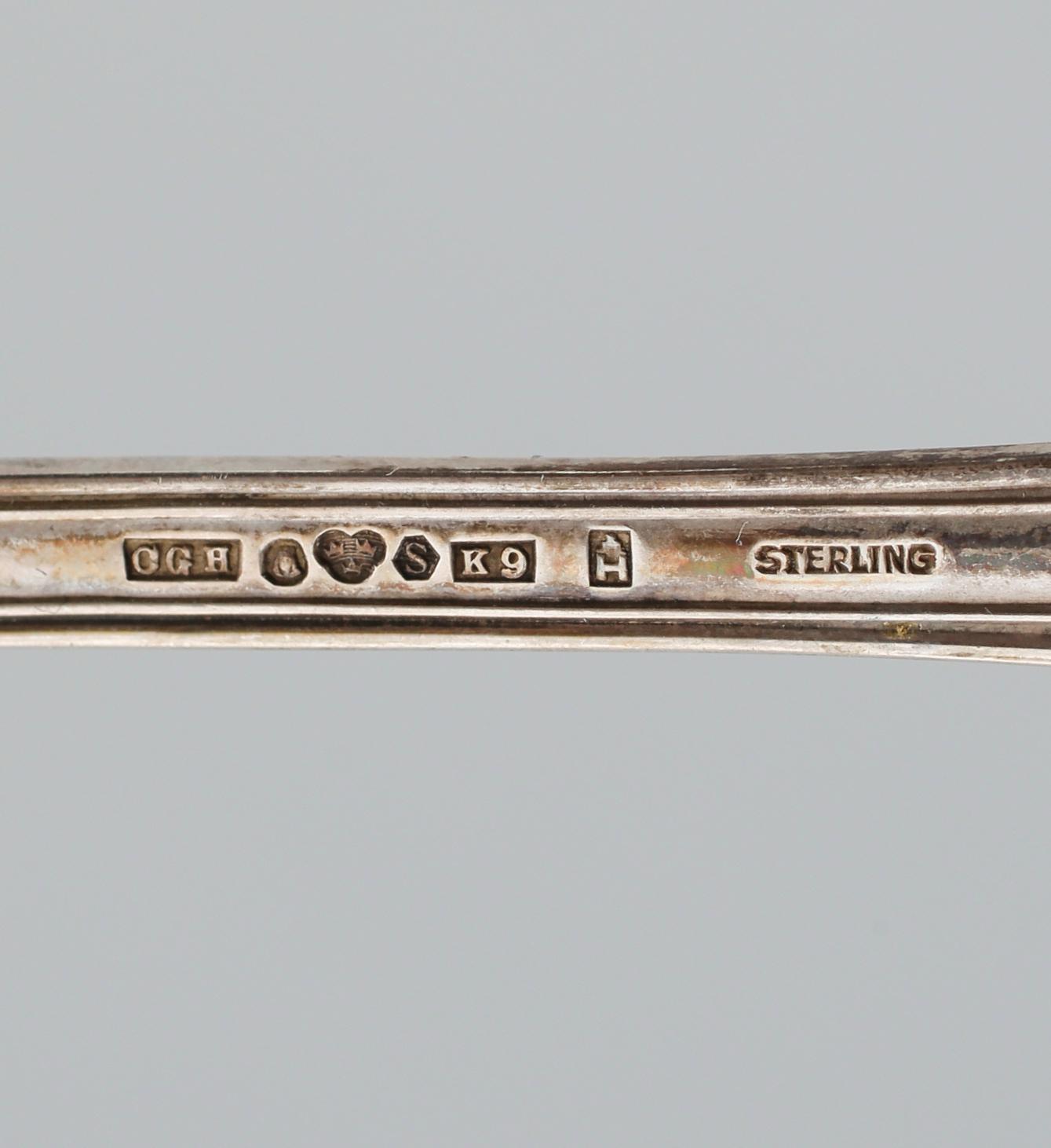 BESTICK, 42 delar, silver, snarlika, "Olga", GAB, 1960-/70-tal. Total vikt med stålblad ca 2380 g.
