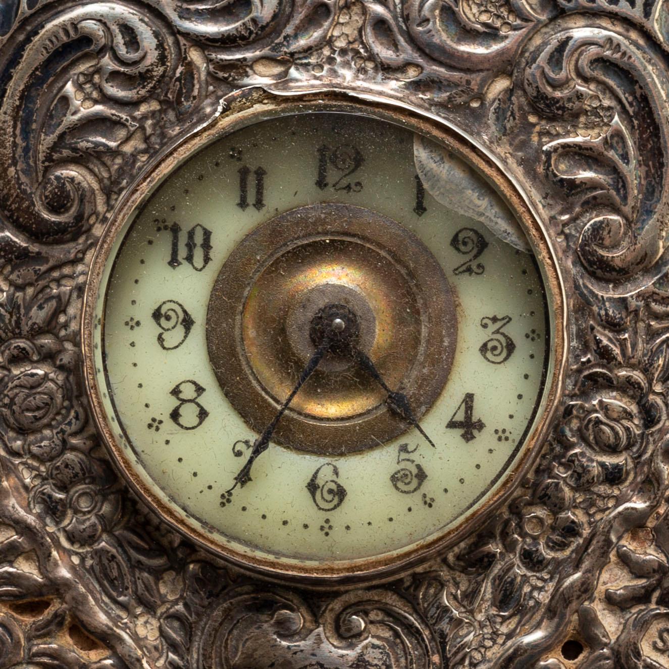 BORDSUR, silver, Samuel Jacobs, London, 1893.