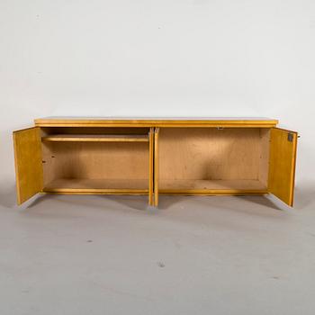 Artek Design, senkki, tilaustyö,  valmistaja  O.Y. Huonekalu- ja Rakennustyötehdas A.B., 1952.