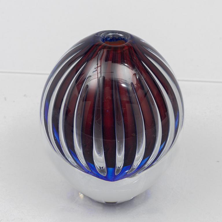 Jan-Erik Ritzman, a glass vase, Transjö.