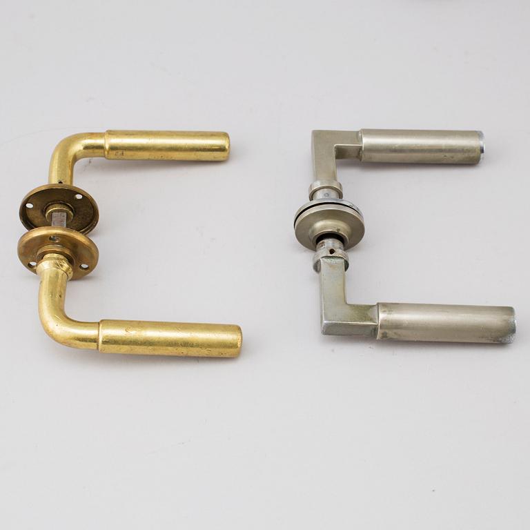 DÖRRHANDTAG, 7 st, i Walter Gropius & Adolf Meyer-stil, 1920-40-tal.