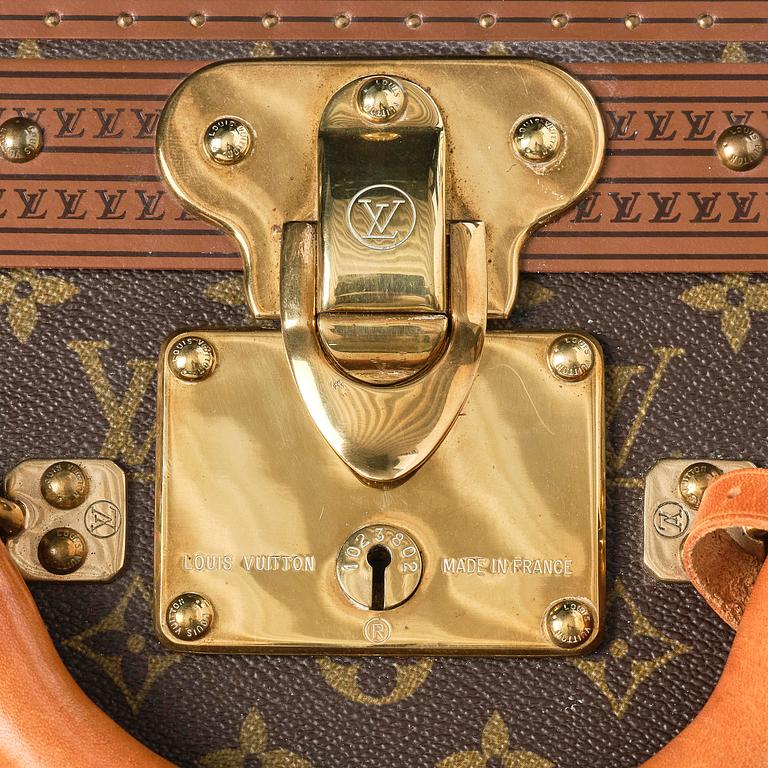 Louis Vuitton, Vintage “Alzer 60” suitcase.