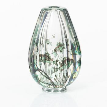 Edward Hald, "Fiskgraal" glass vase, Orrefors, Sweden, signed.