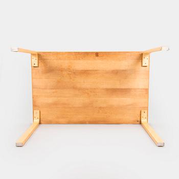 Alvar Aalto, Pöytä, malli 81B, Artek, 2000-luku.