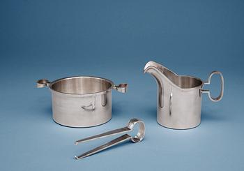 266. Bertel Gardberg, A SILVER SUGAR BOWL, CREAMER AND SUGAR TONGS.