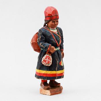 FIGUR, skuret trä, Torborg Lindberg-Karlsson, monogramsignerad.