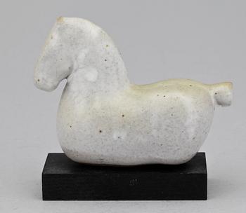 ULLA KRAITZ , stengods, sign.