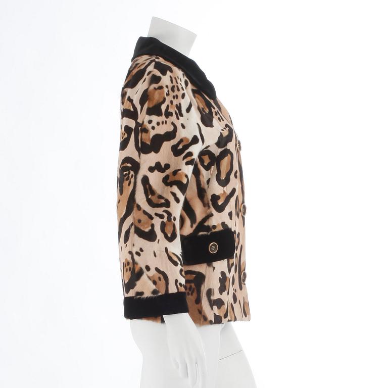 DOLCE GABBANA, a leopard printed fur coat.Size 30/44.