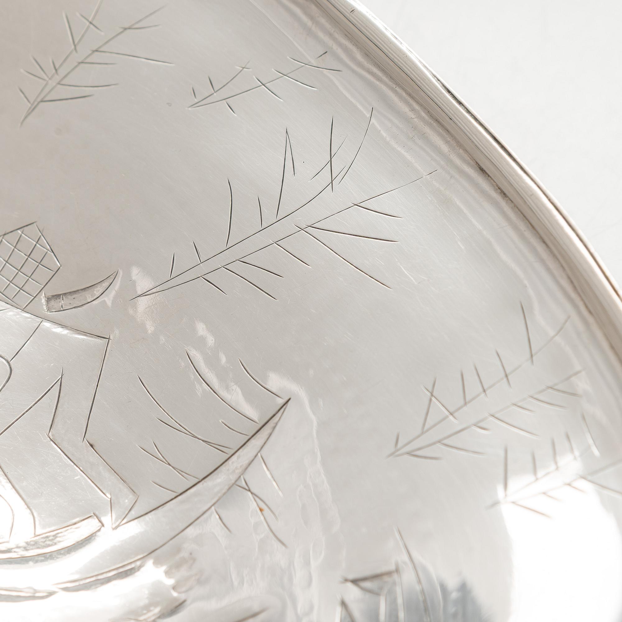 Tapio Wirkkala, Fat, silver, "Björnjakt", Tillander, Helsingfors 1951.