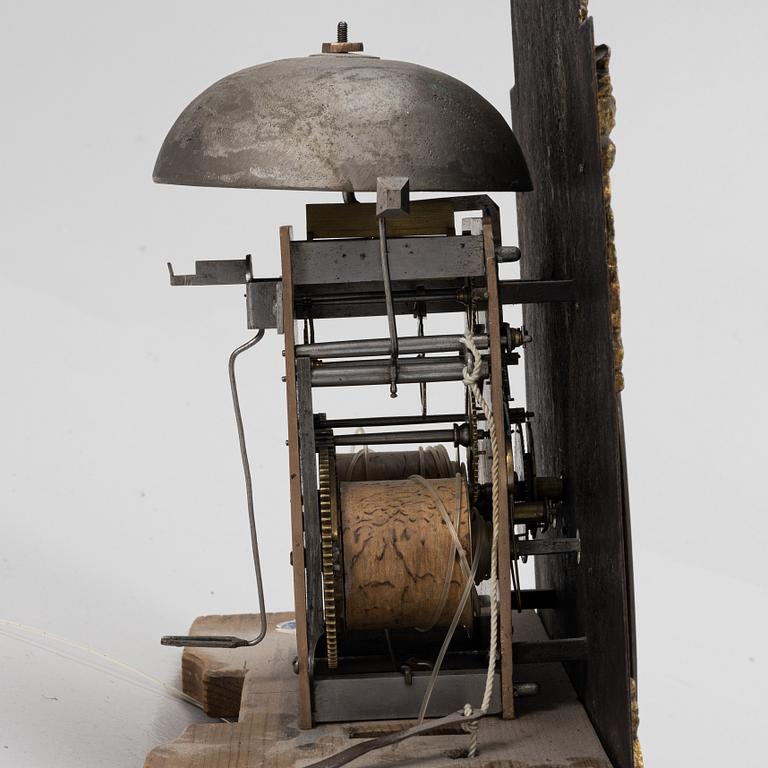 Golvur ur prins Carls samling, senbarock, signerat Peter Knapp Karlshamn N:o 41 (urmakare i Karlhamn, burskap 1749).