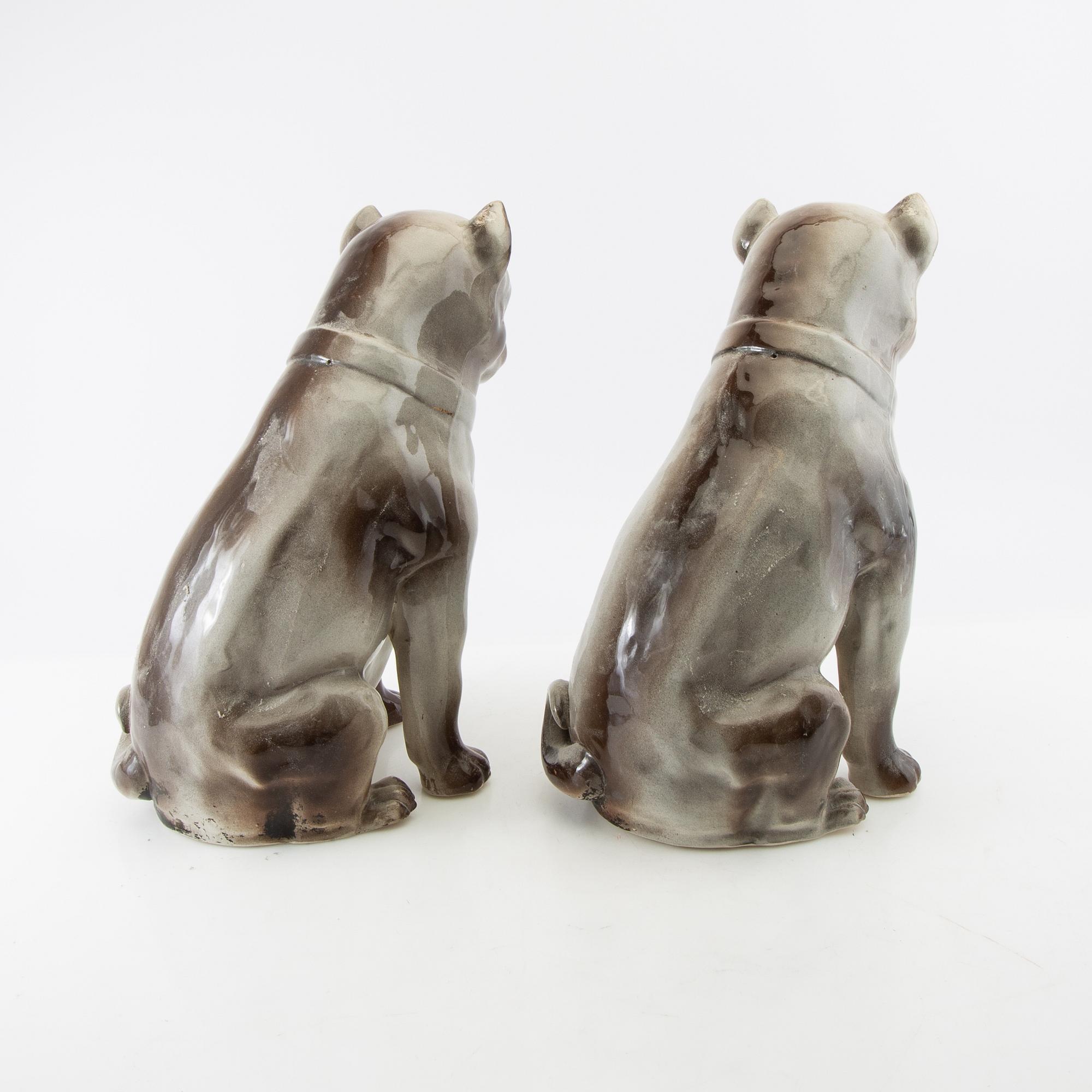 Figurines a pair 20th century porcelain.