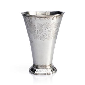 357. A Swedish Rococo 18th century silver beaker, mark of Nils Ljungberg, Örebro 1761.