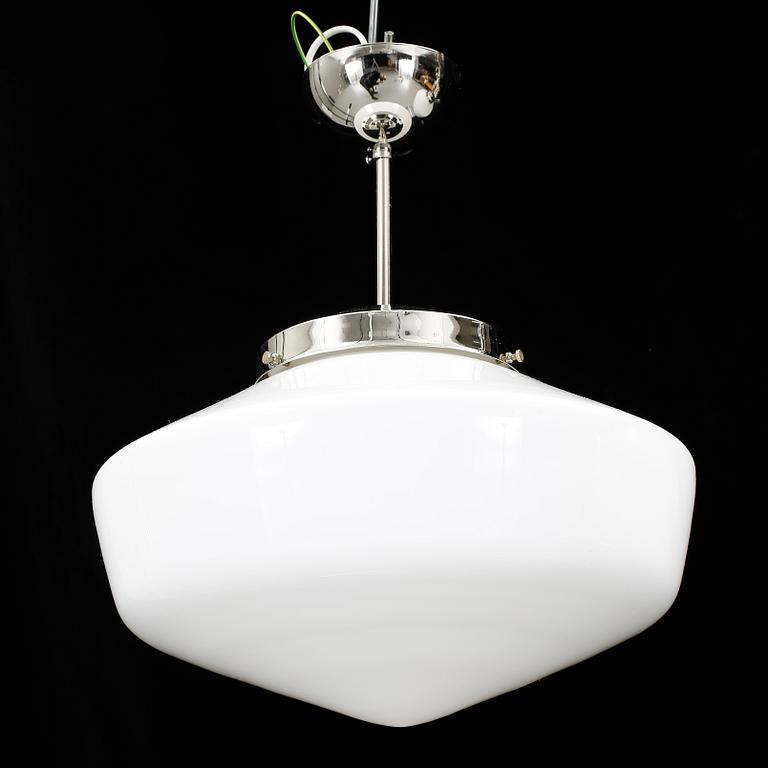 TAKLAMPOR, ett par, Pukebergs glasbruk, 1920-tal. Höjd 40 cm.