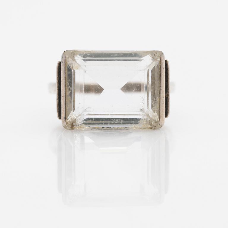 Wiwen Nilsson, Ring, silver with faceted rock crystal, Lund 1947.