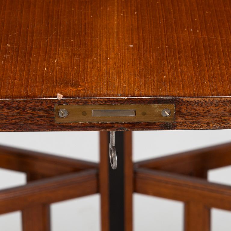 Birger Hahl, sekretär, Art déco, Finland 1920 - tidigt 1930-tal.