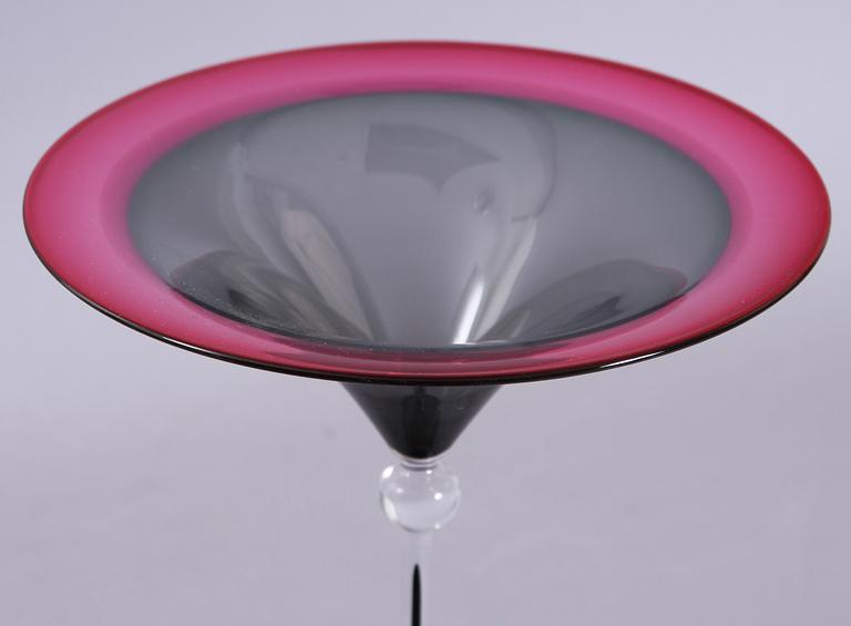 SKÅL PÅ FOT, glas, Wilke Adolfsson, sign och dat -89.