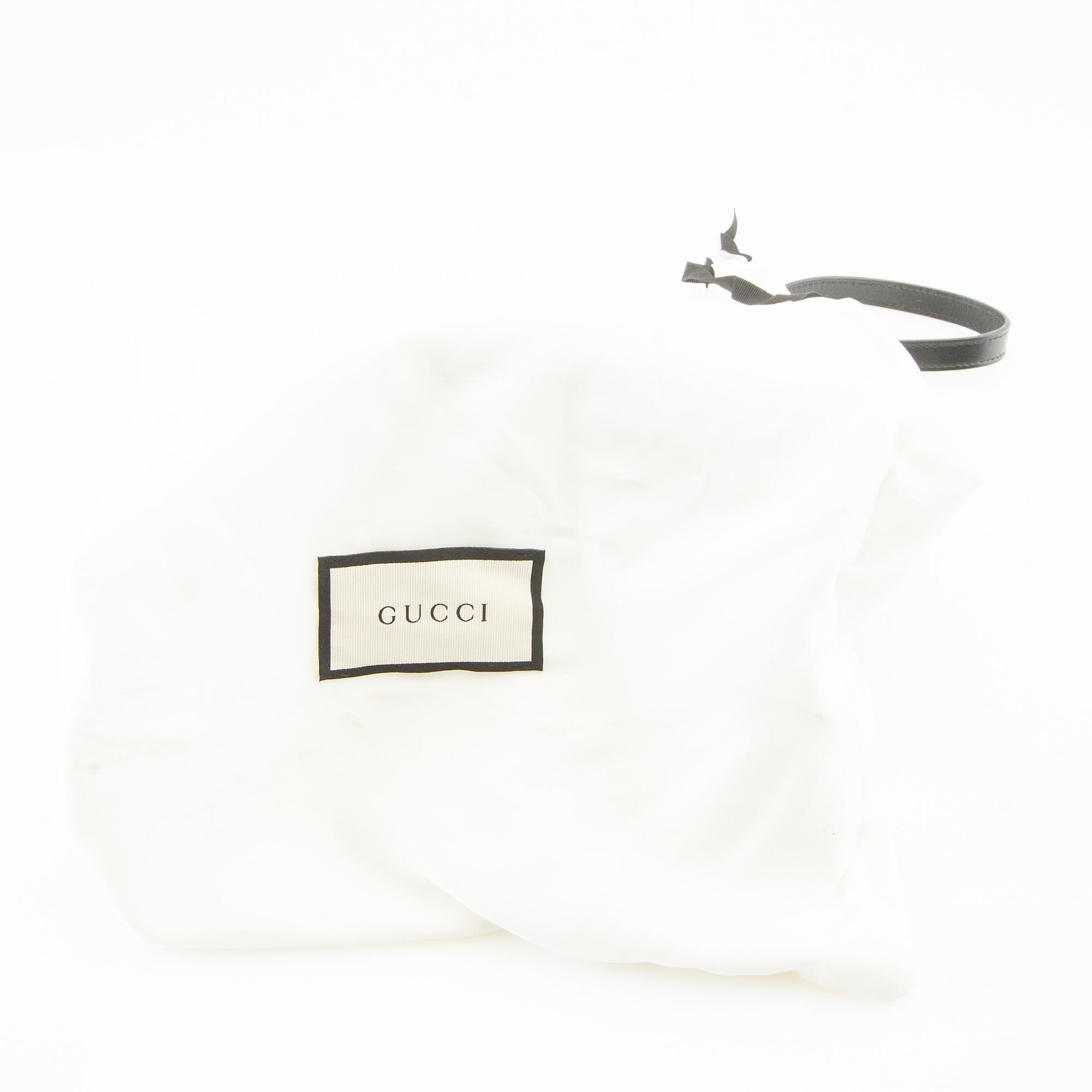 Gucci väska "Mini GG Marmont".