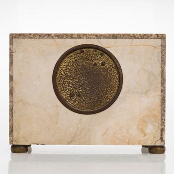 Pöytäkello, art deco, 1920/30-luku.