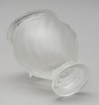 VAS, glas, signerad Lalique, France.