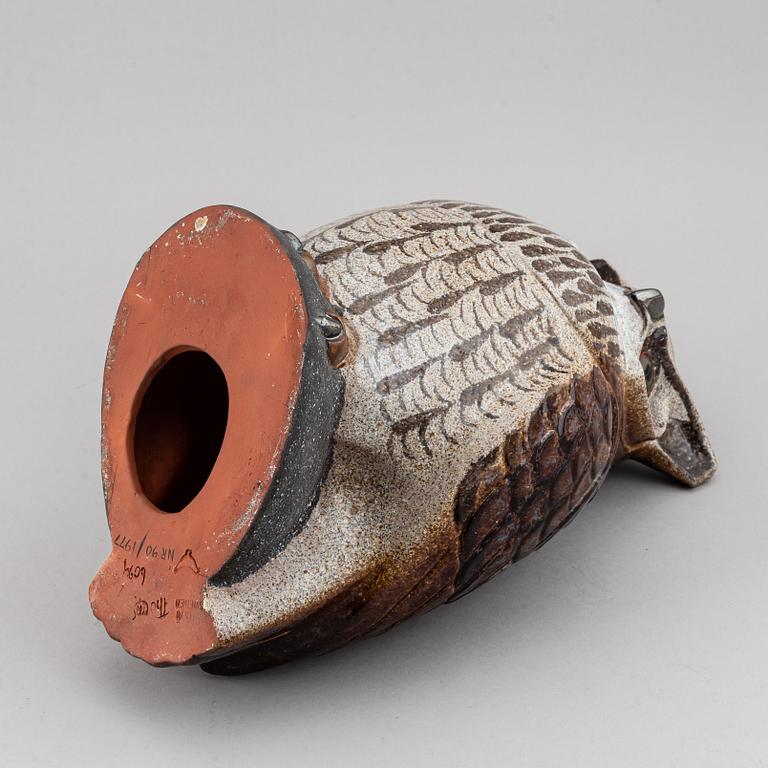 Thomas Hellström, a ceramic sculpture of an owl, for Nittsjö.