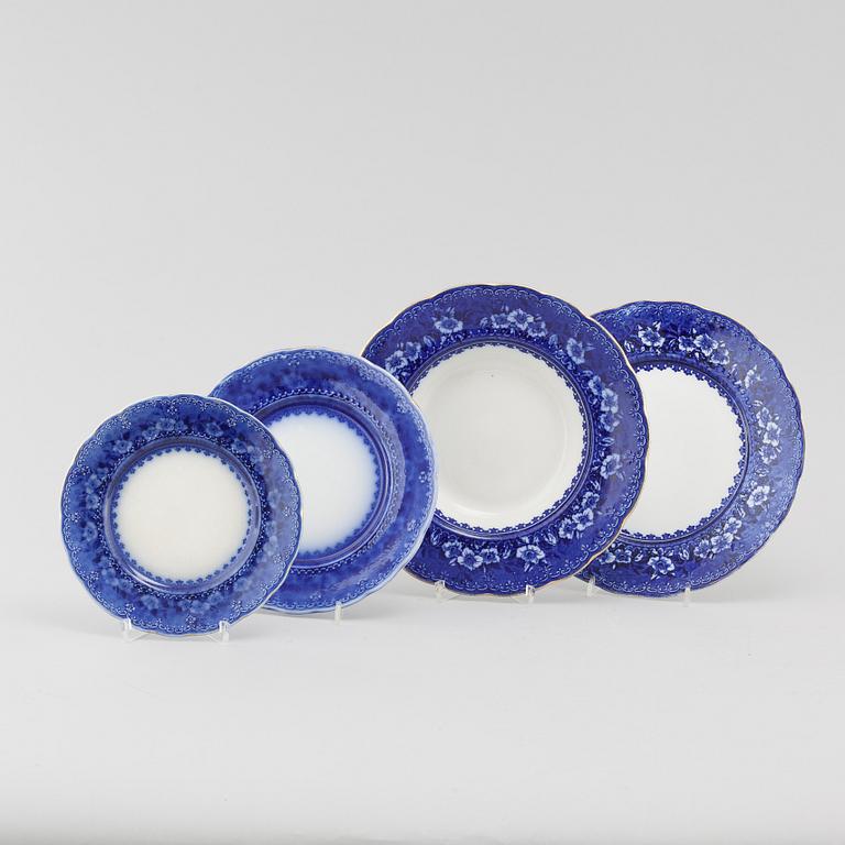 MATSERVIS, flintgods, 102 delar, "Opak", Gustavsberg, tidigt 1900-tal.