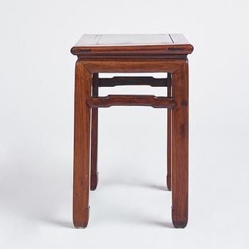 A small huali table/stool 'Fangdeng', 17/18th century.