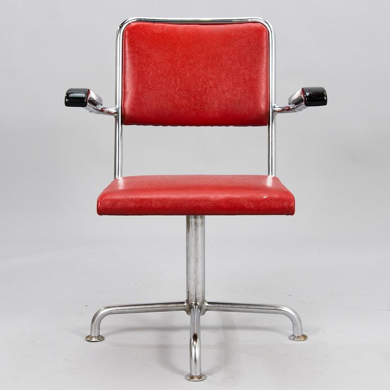 A 1930/1940's armchair.